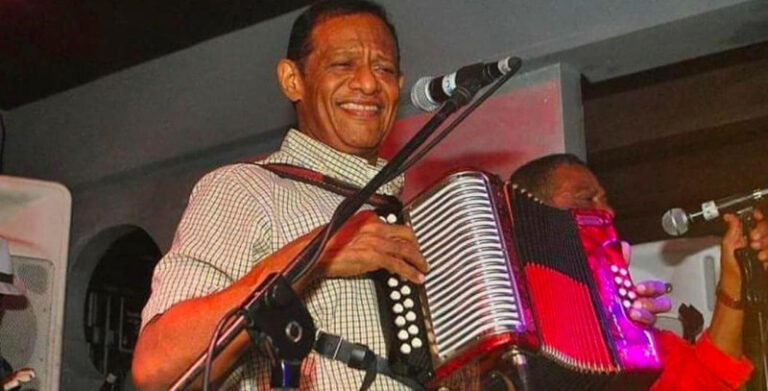 Rafaelito Román: una historia en la música típica que se anidó en su hogar y que se expandió a todo un país